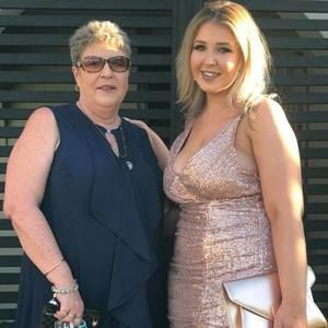 Meet your Posher, Catherine